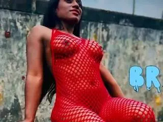 ashlyfoxx1 on CamSoda