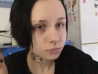 blondellroundtree — Lick finger [10 tokens remaining]