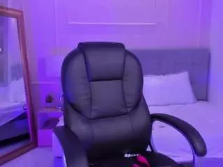 danna-palmeth on CamSoda 