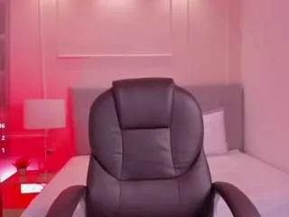 danna-palmeth on CamSoda 