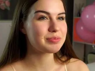 elgacrock — play with my tongue close to the camera [22 tokens remaining]