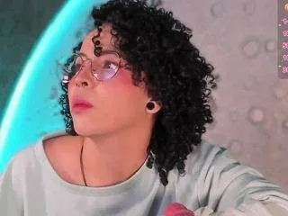 emma-nakamura on CamSoda 