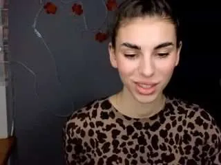 emmigreen on CamSoda 