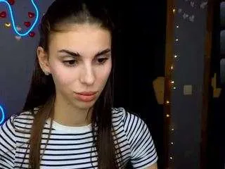 emmigreen on CamSoda 