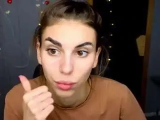 emmigreen on CamSoda 