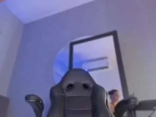 gipsytreen on CamSoda