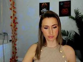 happysmileee on CamSoda 