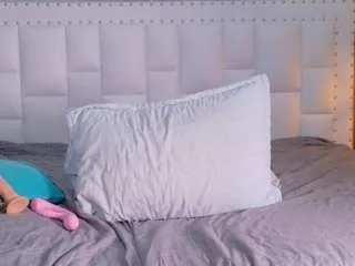 indiancutiie on CamSoda 