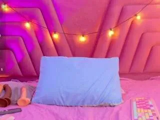 indiancutiie on CamSoda 