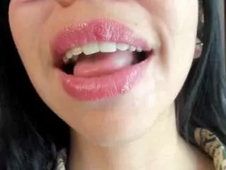 katty-mouth on CamSoda 