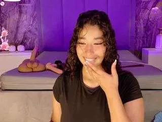 kiimthompson on CamSoda 