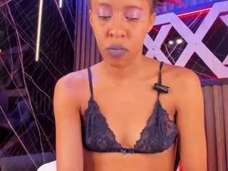 kloesuarez on CamSoda