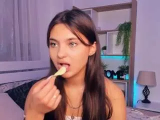 lennalalone on CamSoda 