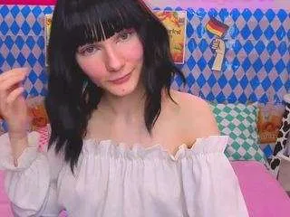 liliflowerr on CamSoda 