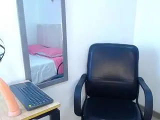 miiacolliins on CamSoda 