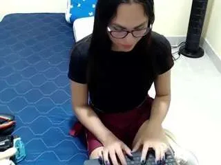 miss-adele on CamSoda 