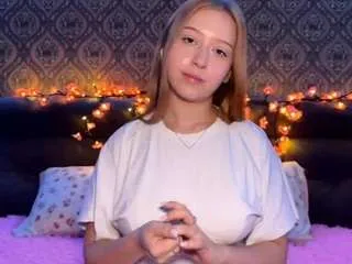 rachellvillaman — play with fingers iin my panties [41 tokens remaining]