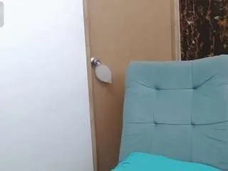 sarayxmoore on CamSoda 