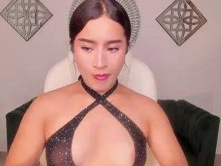 saskia-litt on CamSoda 