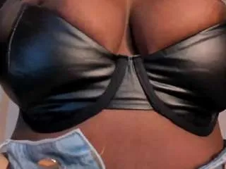 savannahstorm on CamSoda 