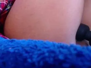 sexy-tiny-sarah — Can you make my tight and tiny pussy cum all over my bed? @Goal3 naked /Goal7 finger pussy/ Goal12 Dildo fuck [35 tokens remaining]