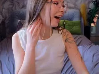 susannjohnson on CamSoda 