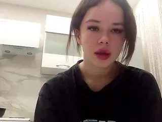 viktorianasser — Stund up to shake my ass [44 tokens remaining]