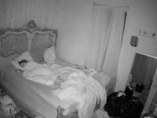 voyeurcam-hornyhostel-03 — chat