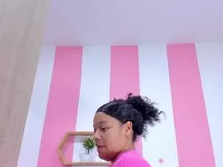 zoe-maria on CamSoda