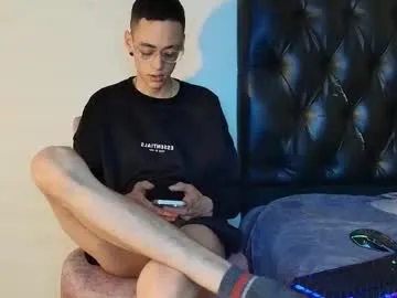 0_ojacob on Chaturbate