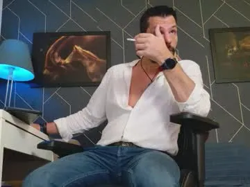 aaronbomer on Chaturbate 