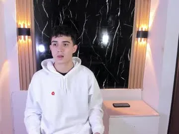 alejo_gray1 — GOAL: cum show [673 tokens remaining] Welcome to my room! #femboy #18 #teen #twink #bigcock