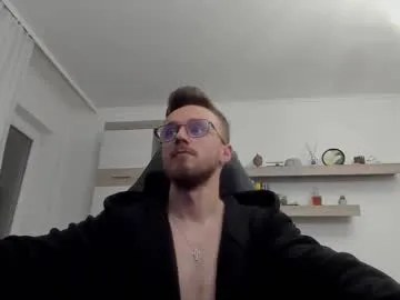 alphaboyfun — flex show party  #uncut  #feet  #party  #master  #findom [1044 tokens remaining]