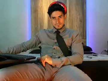 andrew_elliot on Chaturbate