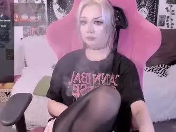 broodmommyy3 on Chaturbate 