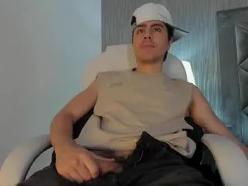 dylan_cross_ on Chaturbate