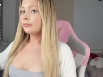 elly_aryxd on Chaturbate 