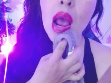 evelyn_mature19 on Chaturbate 