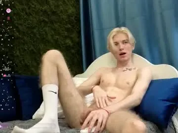 fiachand — GOAL: hard dick + precum [209 tokens remaining] Im so horny today. Fav pattern 38;111;220. Follow to my Fansly.Welcome to my room!  #lovense #young #twink #femboy #gay