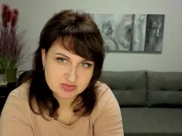 helen_rossi on Chaturbate 