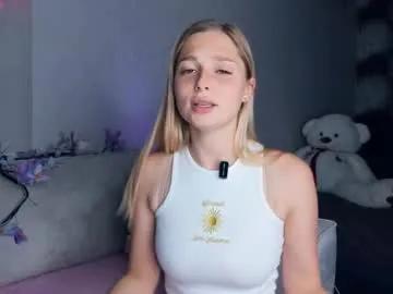 hidden_charm on Chaturbate 
