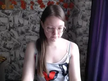 honey_mood — GOAL: lower the straps and caress the neck and dcollet [18 tokens remaining] Welcome! Let me tease you and bring you to the boiling point. #shy #natural #cute #tease #smalltits