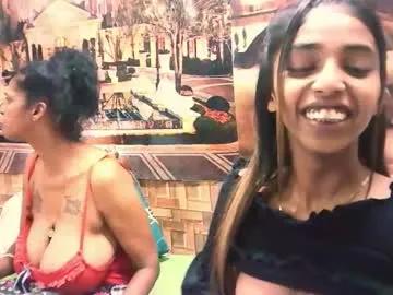 indiansexyslender4u2luv on Chaturbate 