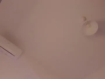 itsbellax — GOAL: Spit On My Boobs [107 tokens remaining] Welcome to my room! #deepthroat #bigboobs #feet #teen #18