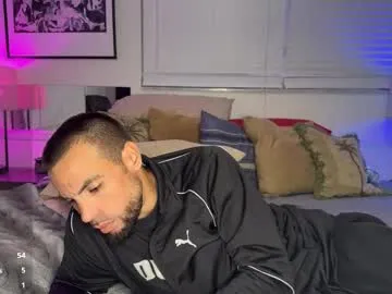 jcmax305 on Chaturbate