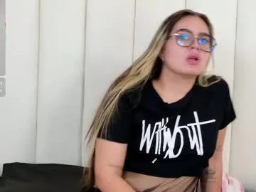 lara_duarte on Chaturbate
