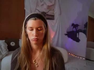 lucy_gooosey from Chaturbate is Freechat