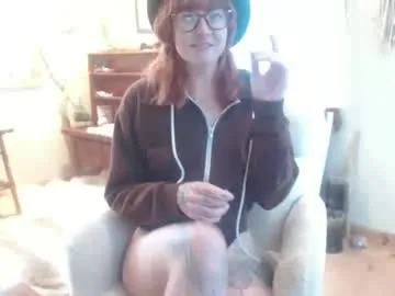 missmoonmagic13 on Chaturbate 