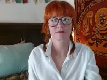 missmoonmagic13 on Chaturbate 