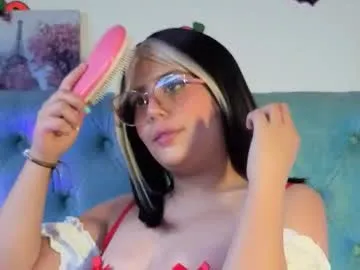 paola_lyon on Chaturbate